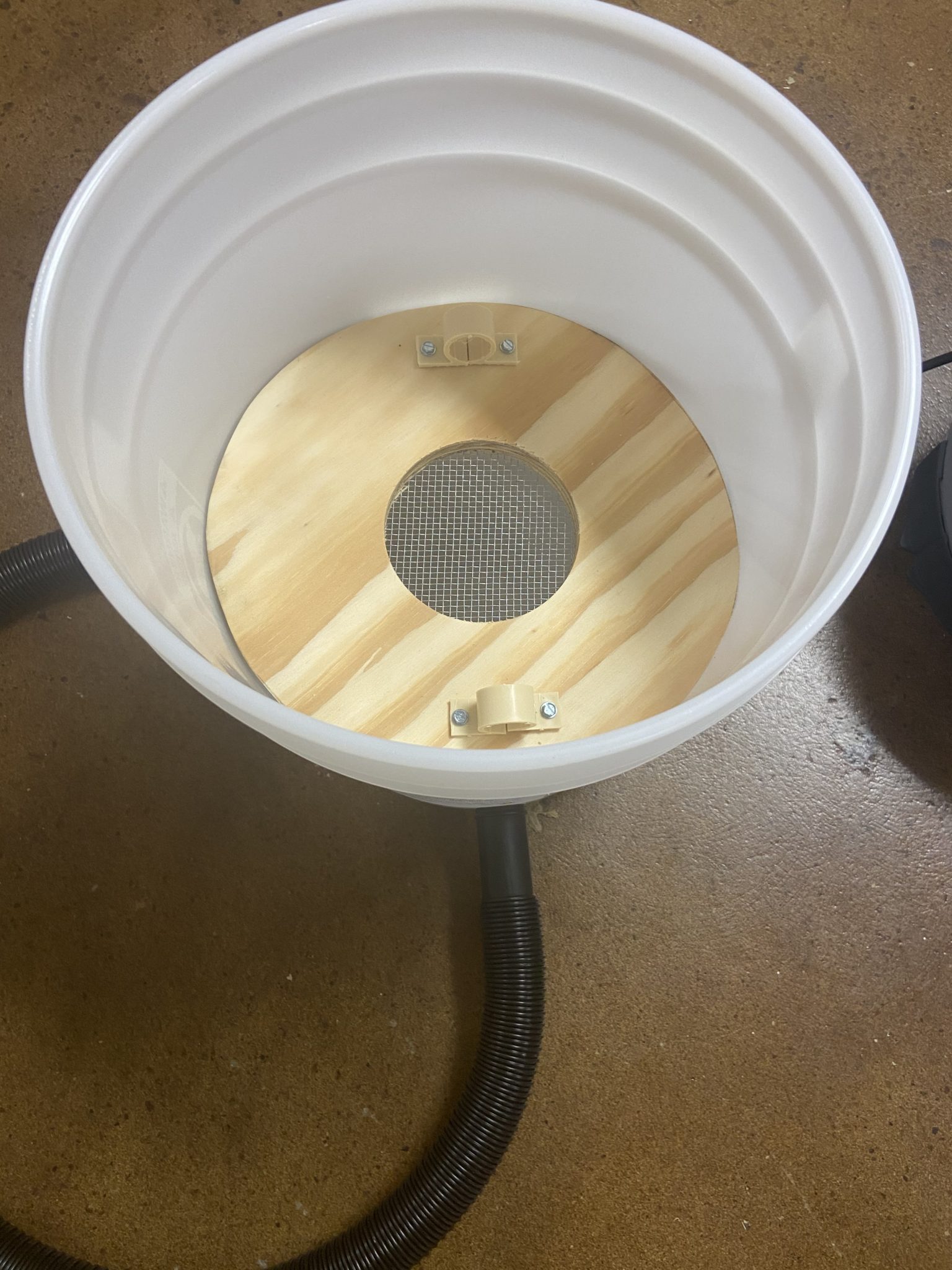 Deseret Hive Supply's Honey Bucket Bee Vac Deseret Hive Supply