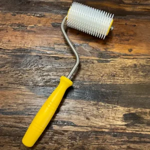 Uncapping Roller
