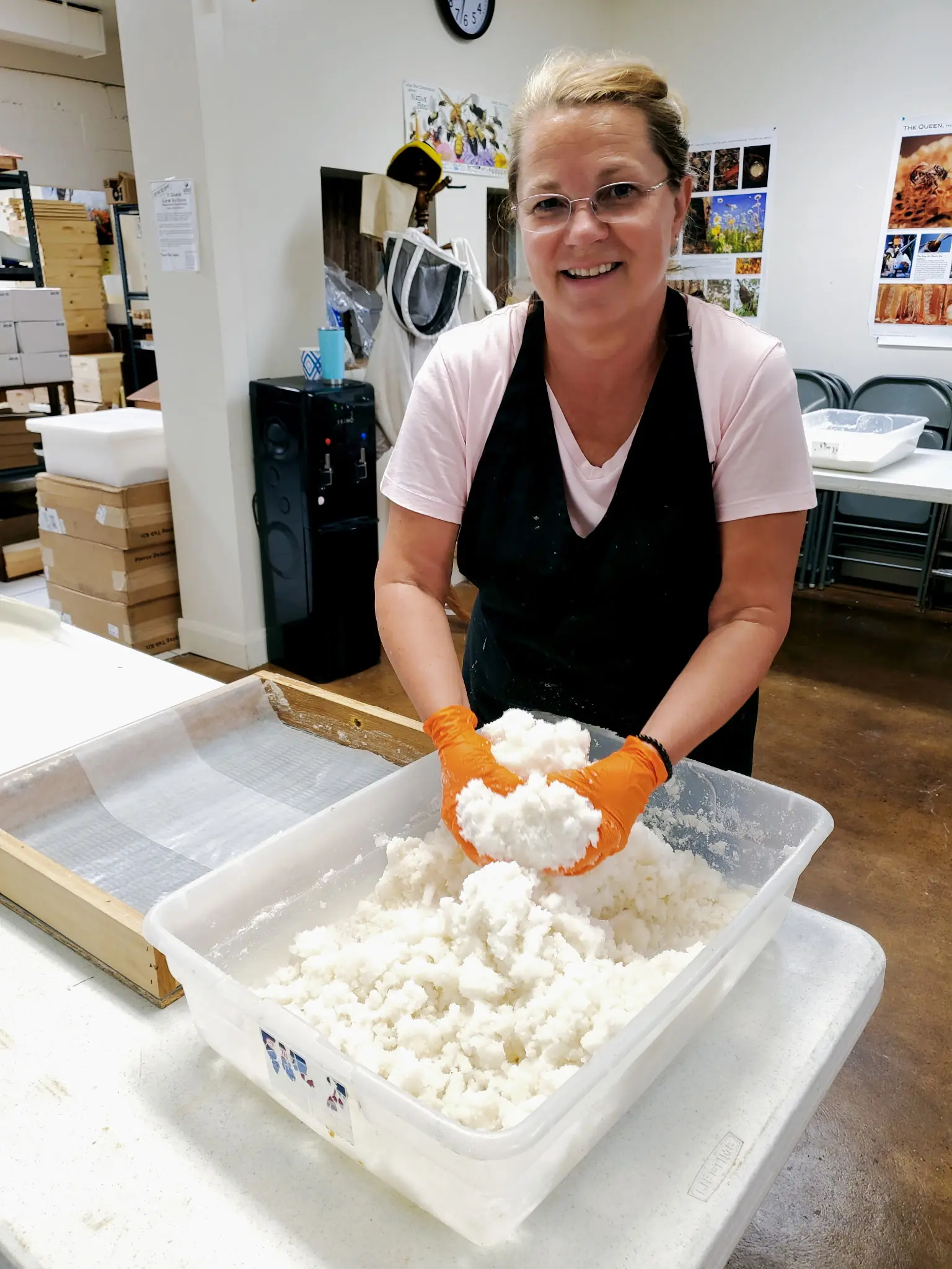 Instructor making a candy board during the Deseret Hive Supply Candy Board Workshop.